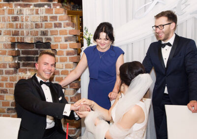 Iluzja z bliska z Panną Młodą. Pokazy iluzji na weselach.