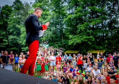 Pokaz iluzji w plenerze- magiczna kraina